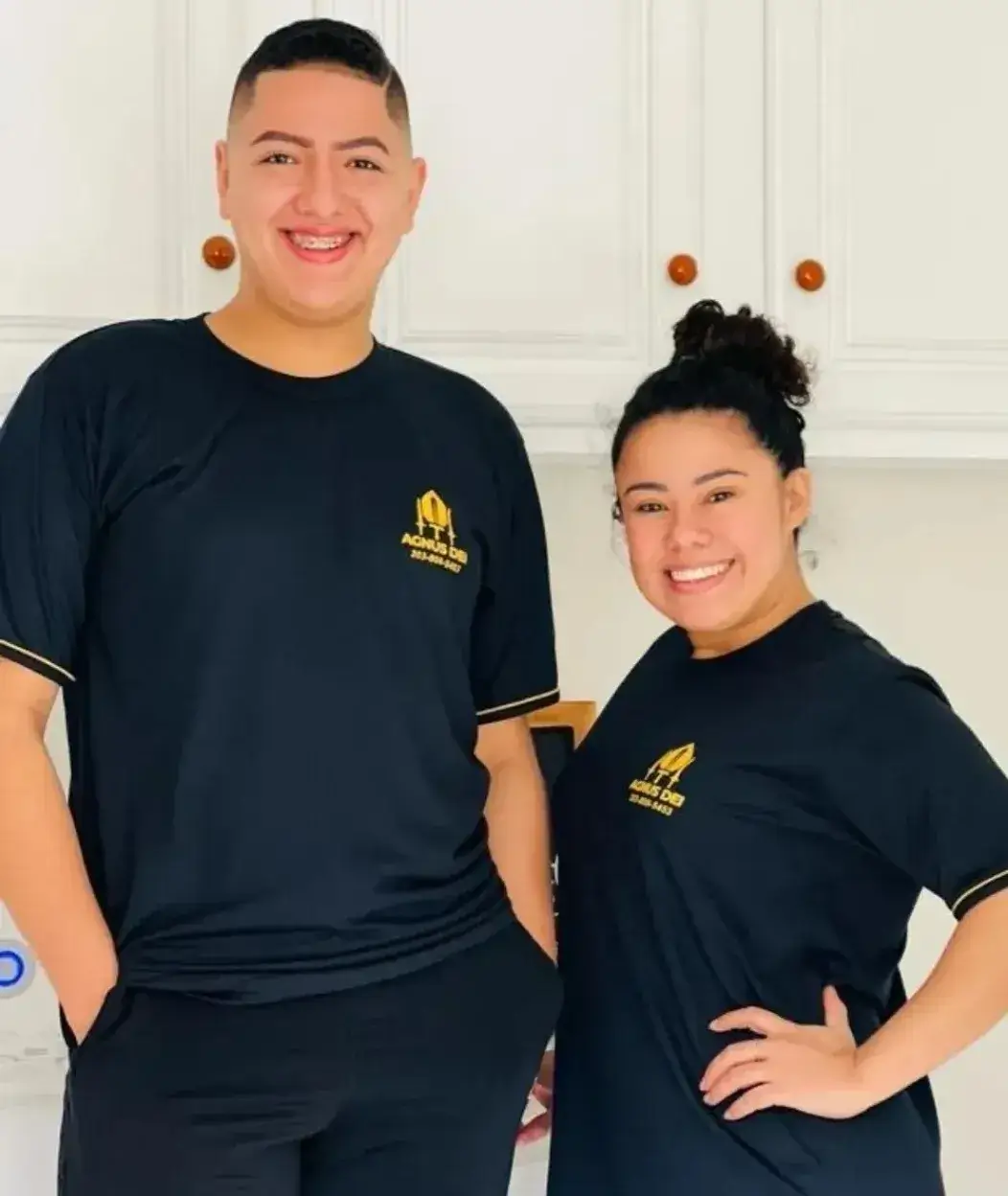 Professional cleaning team from Agnus Dei Cleaning Services smiling and ready to work in Connecticut